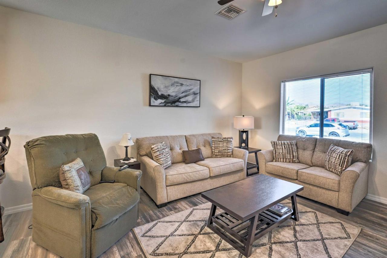 Pet-Friendly Retreat - 1 Block to Colorado River! Villa Bullhead City Exterior foto